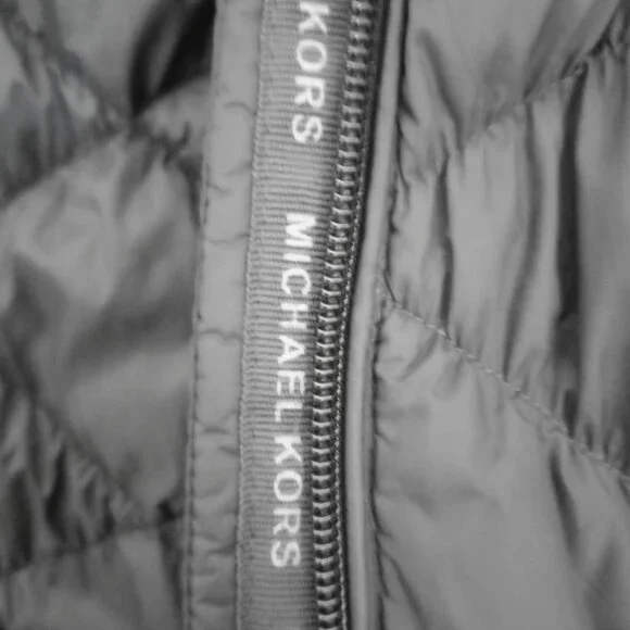 Michael Kors Packable Down Puffer Jacket – Lightweight Hooded Coat, Gray, Size M - Picture 8 of 11